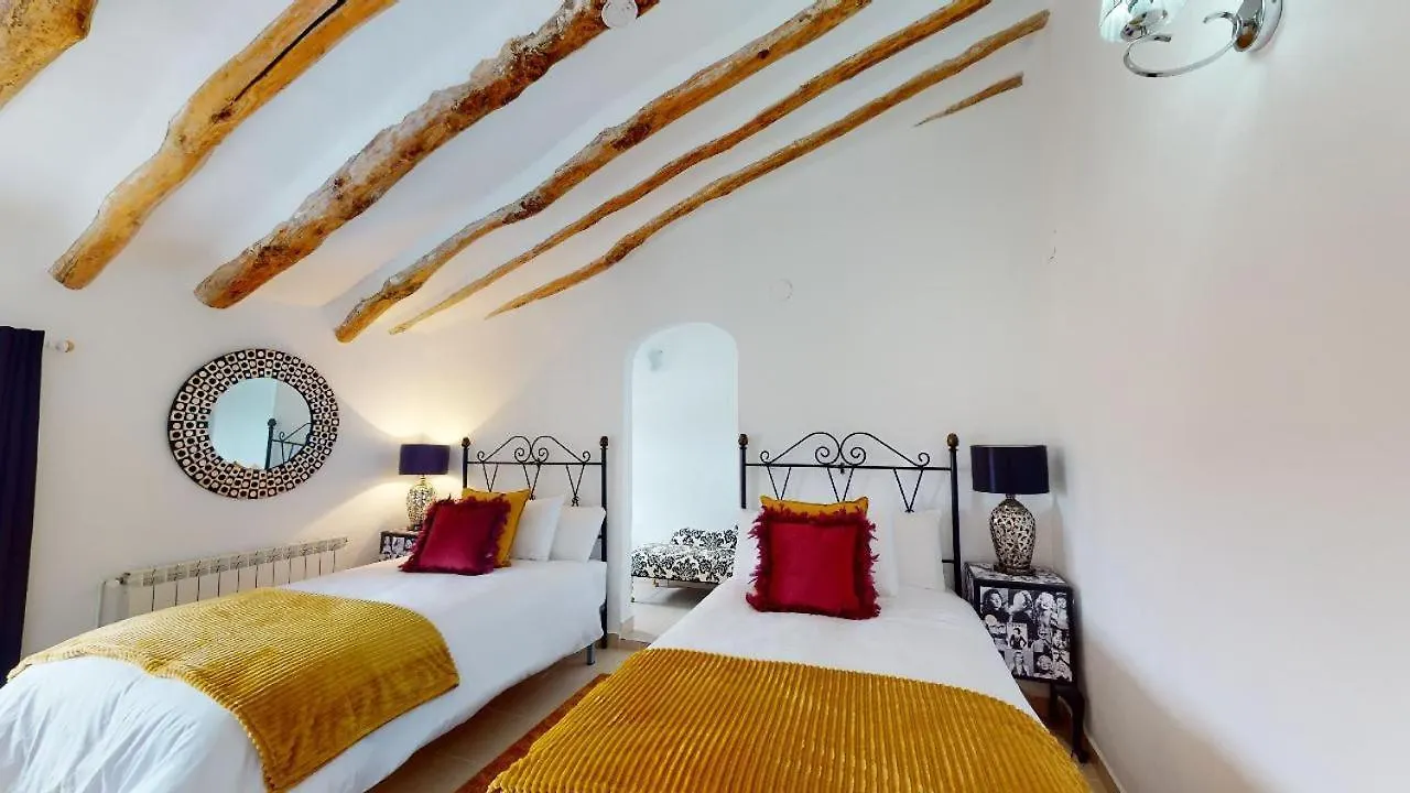 Casa Lucia Bed & Breakfast Caniles